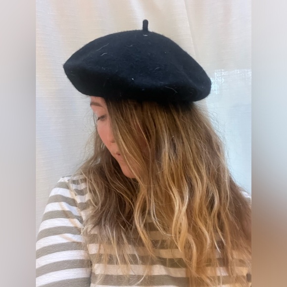 VINTAGE 100% Wool Black Beret (OS) - Picture 4 of 5